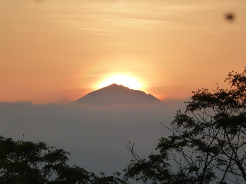 Sang Giri Mountain Tent Resort By Ahm Jatiluwih Eksteriør billede